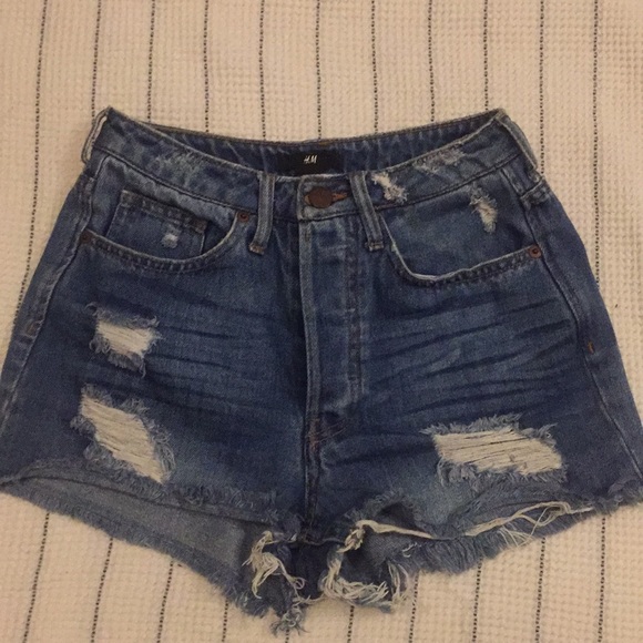 H&M - High Waisted denim shorts - Picture 4 of 4